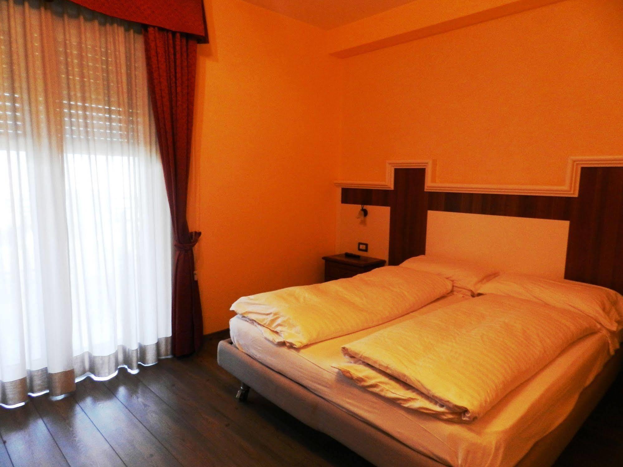 Hotel Saligari Verceia Buitenkant foto
